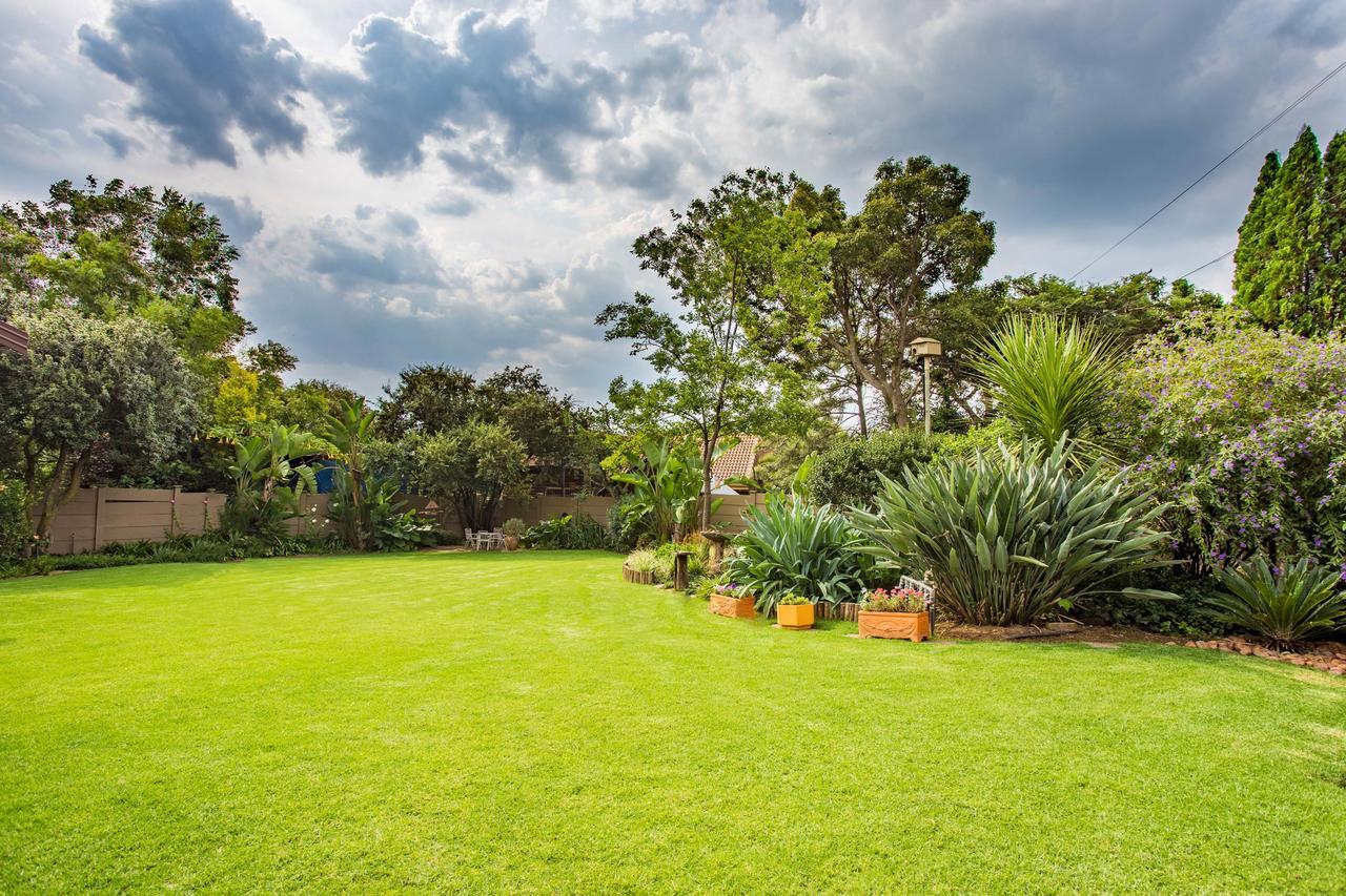 Leozet Self Catering Apartment Pretoria-Noord Εξωτερικό φωτογραφία