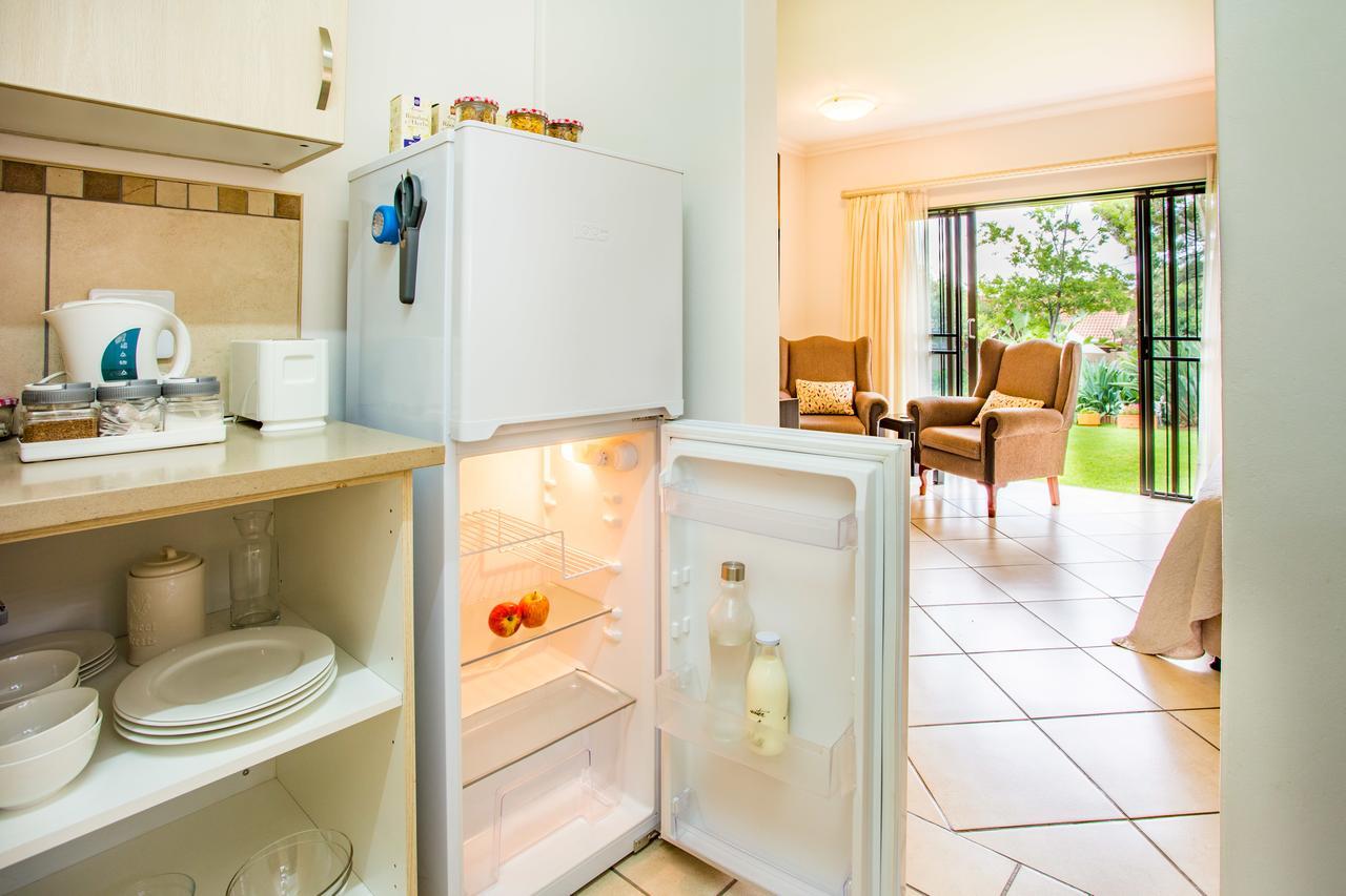 Leozet Self Catering Apartment Pretoria-Noord Εξωτερικό φωτογραφία