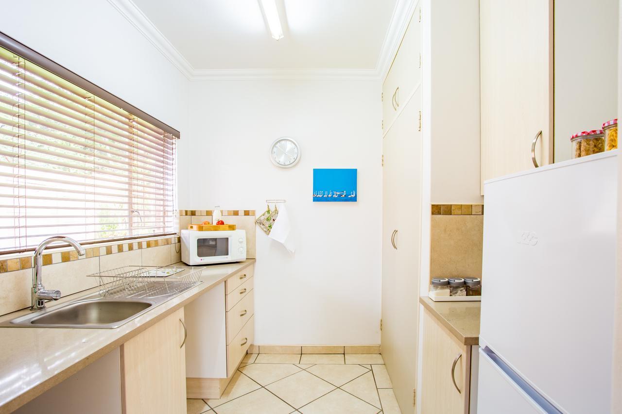Leozet Self Catering Apartment Pretoria-Noord Εξωτερικό φωτογραφία